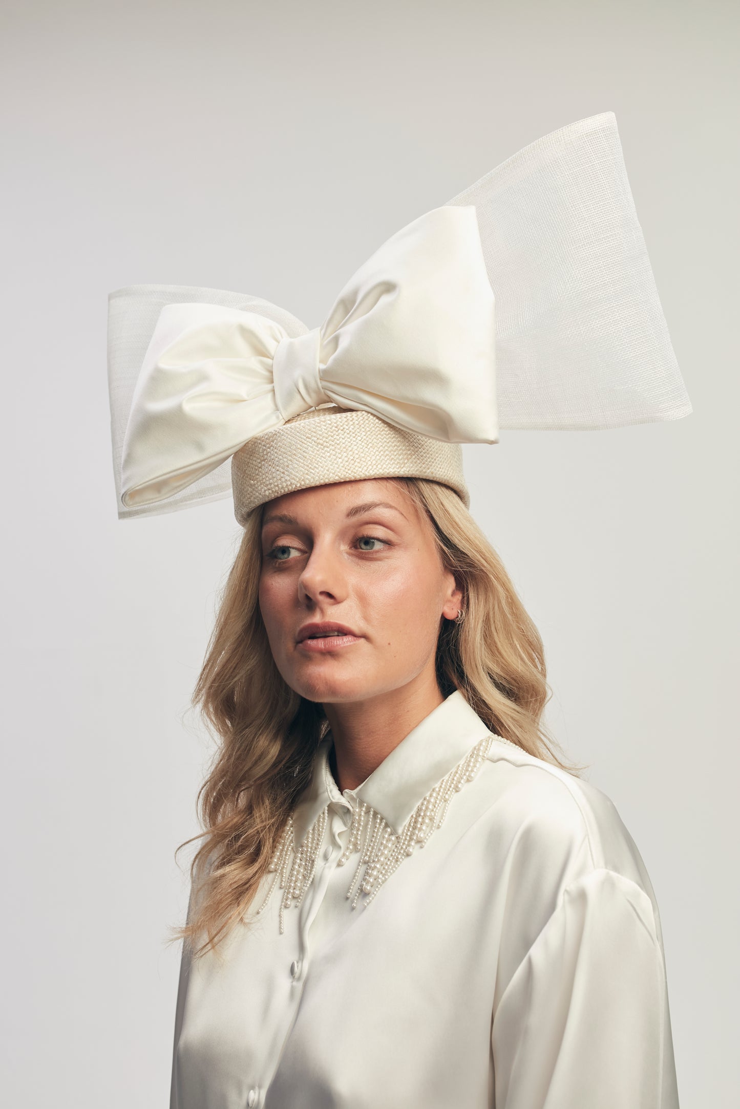 Ava Bow, Ivory