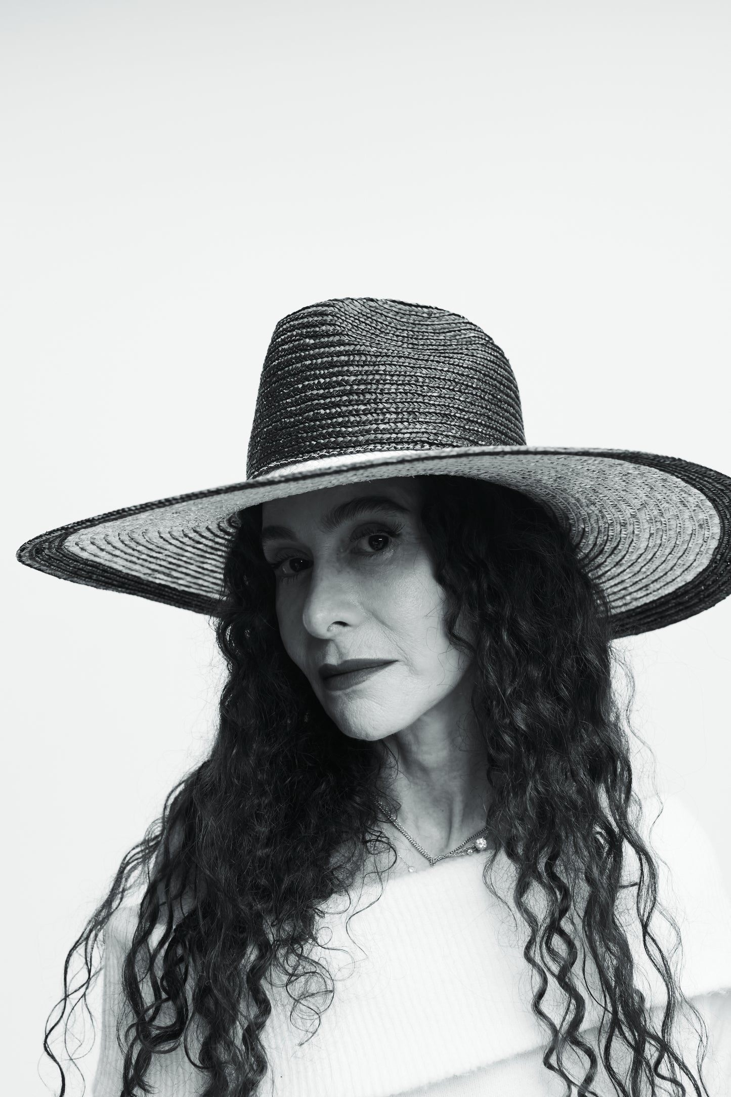 Two-tone Viv, Straw Sunhat, Natural and Black