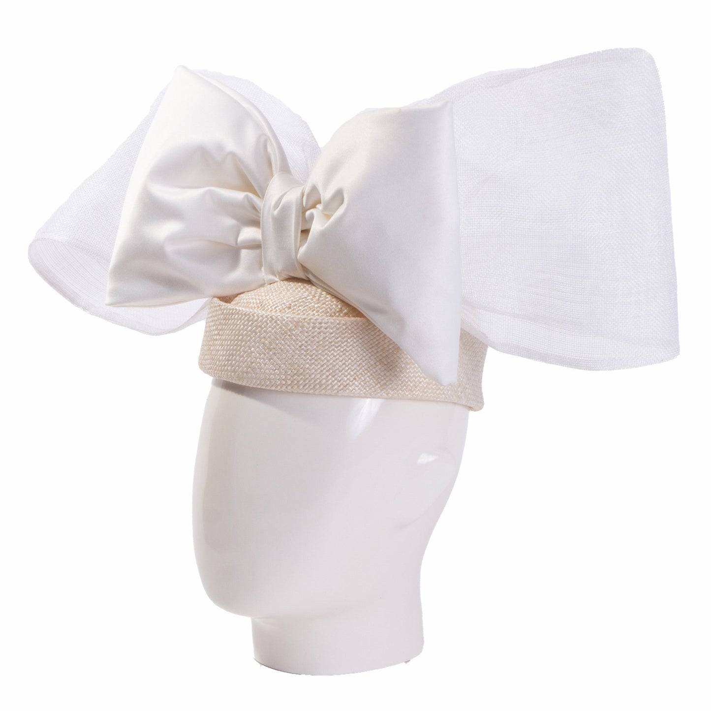 Ava Bow, Ivory