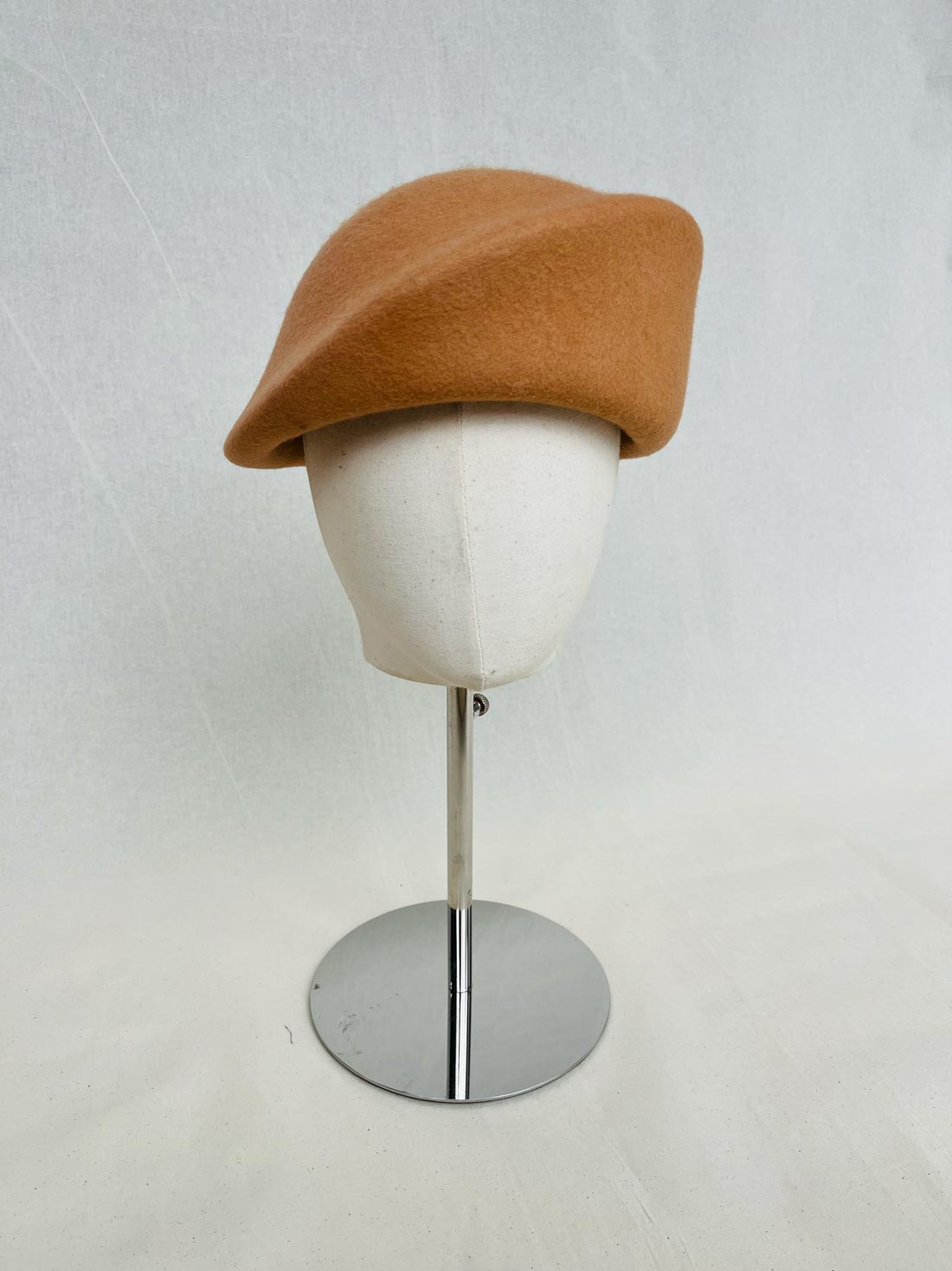 Bae Beret, Wool Felt Hat, Camel