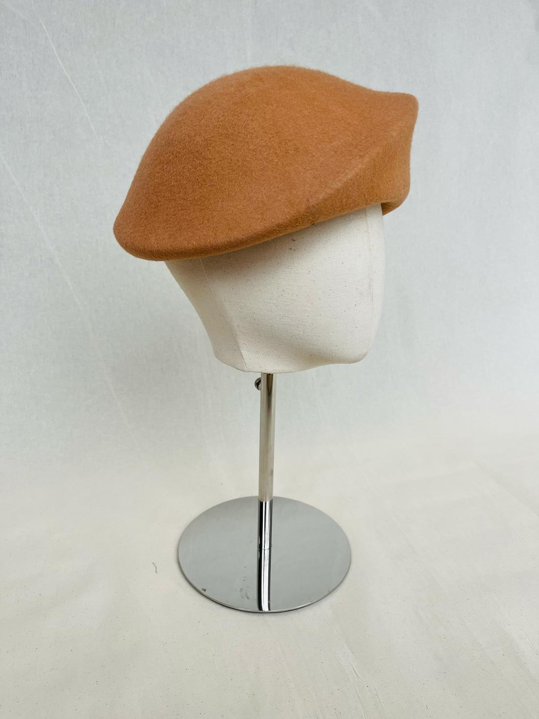 Bae Beret, Wool Felt Hat, Camel