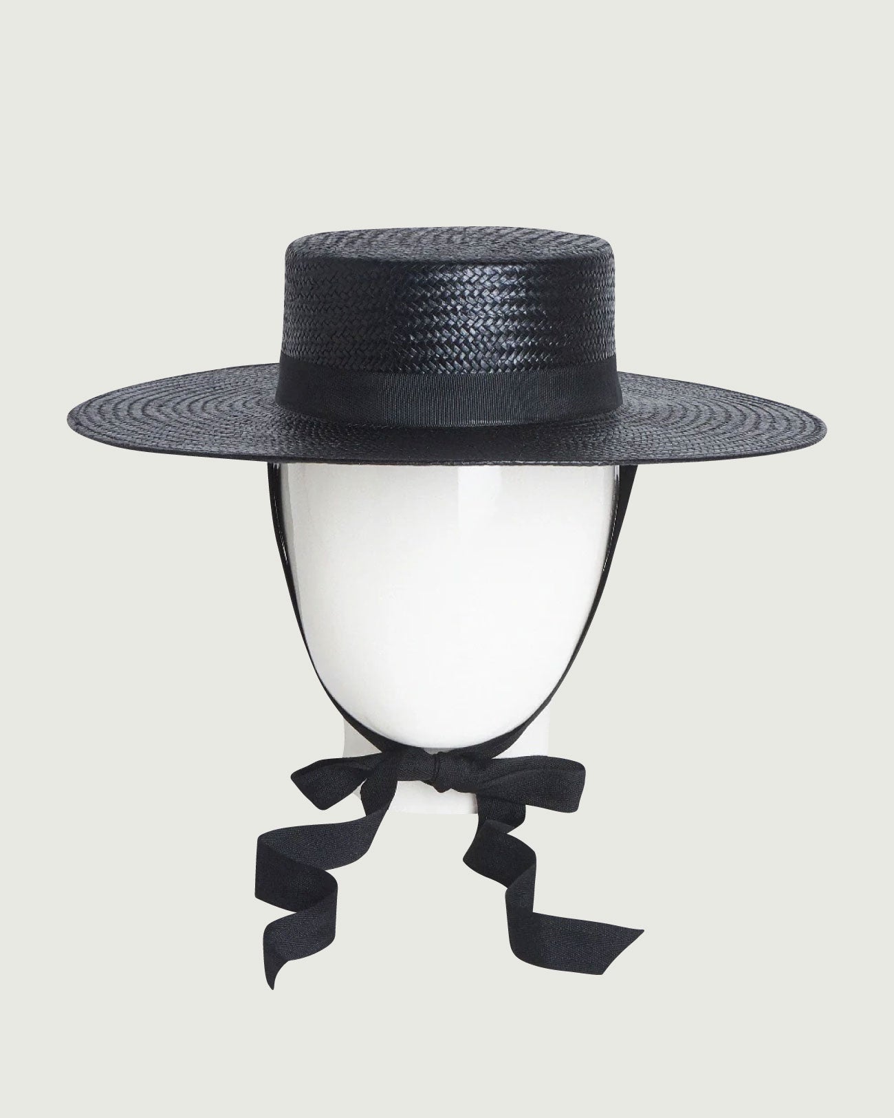 Billie Bolero, Paper Panama Hat