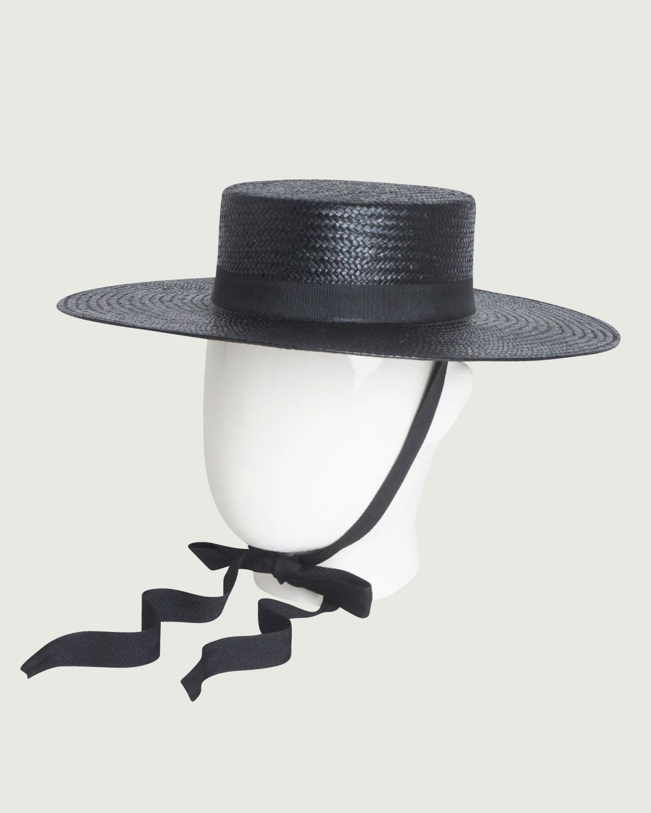 Billie Bolero, Paper Panama Hat